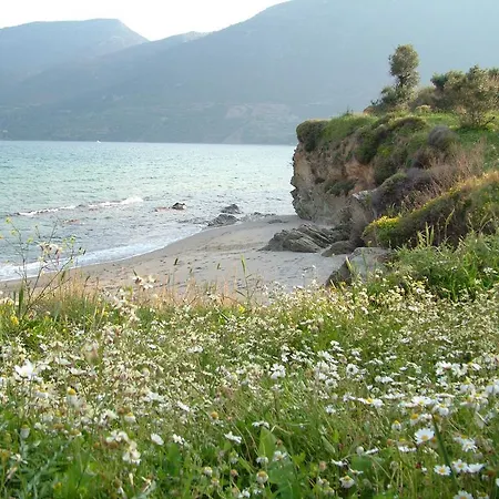 Thalis Apartamento *