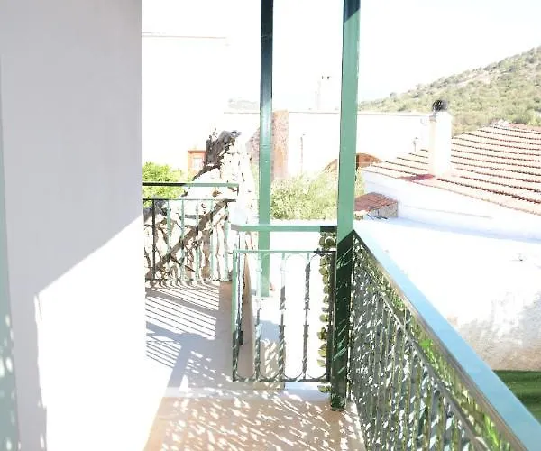 Thalis Appartement *